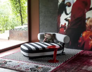 Chaise Longue in tessuto morbido e imbottito Pipe di Moroso