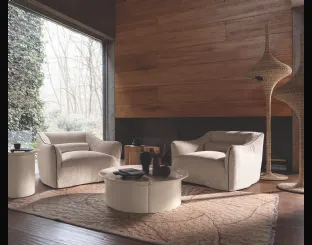 Poltrona in tessuto imbottito Saia di Gervasoni
