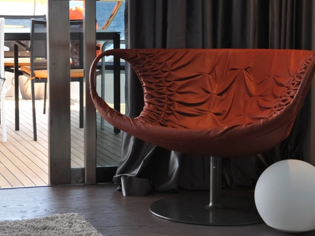 Poltrona in pelle Smock di Moroso