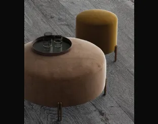 Pouf elegante dal design essenziale Bon-Bon di Biba Salotti
