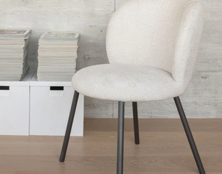 Sedia Belle in tessuto imbottito di Altacom