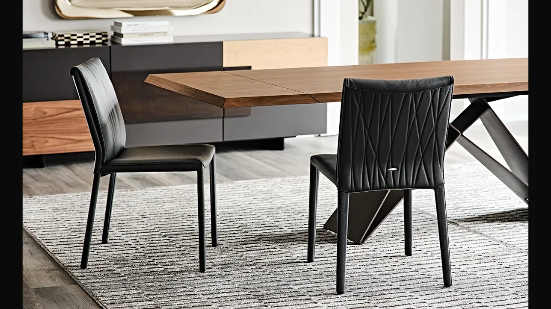 Sedia in ecopelle con imbottitura trapuntata Italia Couture di Cattelan Italia