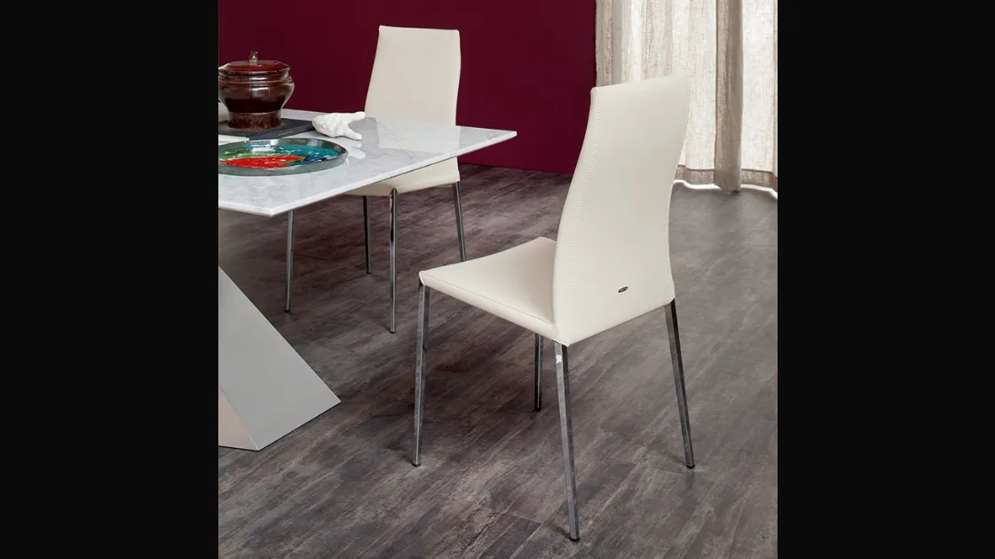 Sedia in ecopelle con struttura in acciaio Maya Flex ML di Cattelan Italia