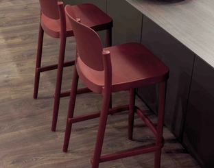 Sgabello Dori in polipropilene di Altacom