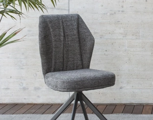 Sedia Mirabel in tessuto imbottito di Altacom