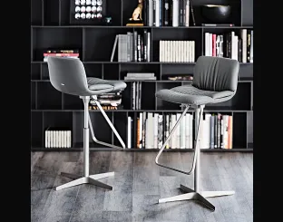 Sgabello girevole in ecopelle Axel X di Cattelan Italia