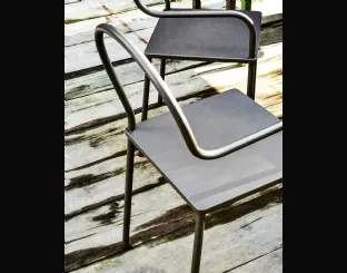 Sedia di design Softer than Steel in acciaio di Desalto