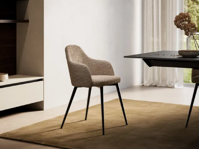 Sedia in ecopelle con struttura in legno Ginevra di Cattelan Italia