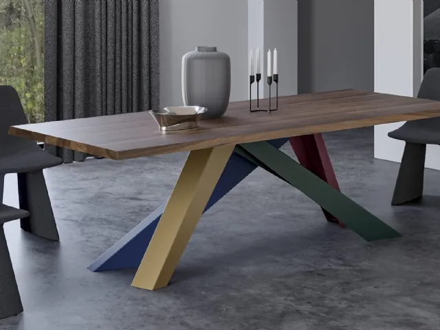 Tavolo Big Table con piano in legno e gambe in acciaio tagliato al laser in diverse misure e forme geometriche, sagomate e verniciate opache, in numerose combinazioni di colori, di Bonaldo