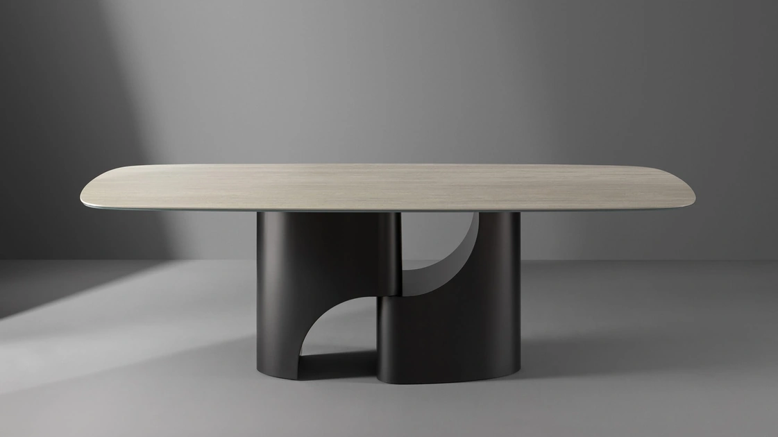 Tavolo Taijitu con top in ceramica di Bonaldo