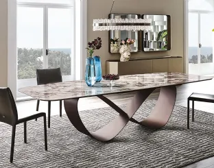 Tavolo con piano in ceramica effetto marmo Butterfly Keramik di Cattelan Italia