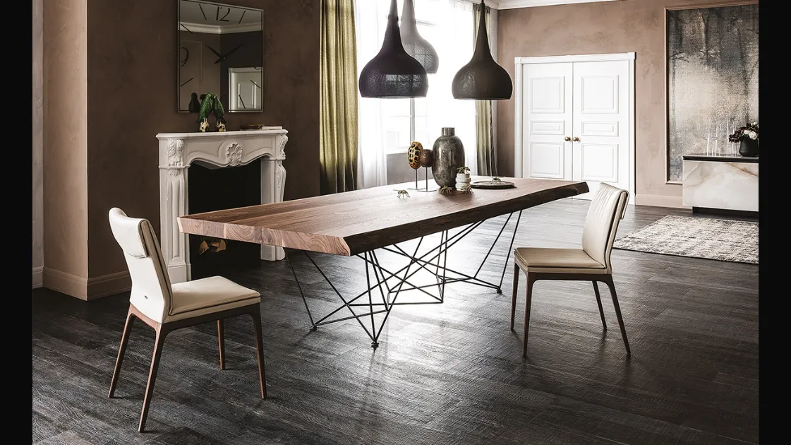 Tavolo con piano in legno di noce massello con bordi irregolari Gordon Deep Wood di Cattelan Italia