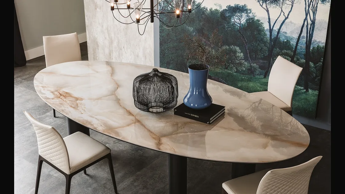 Tavolo con gambe in acciaio verniciato titanio e piano ovale in ceramica Roll Keramik di Cattelan Italia