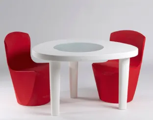Tavolo moderno in polietilene con inserto in vetro temperato Coccodè di Slide