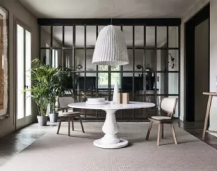 Tavolo Gray 38 in marmo bianco di Carrara e base in millgres di Gervasoni