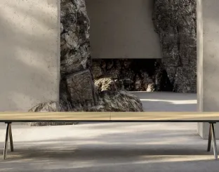 Tavolo HEB in legno di Frassino di Desalto
