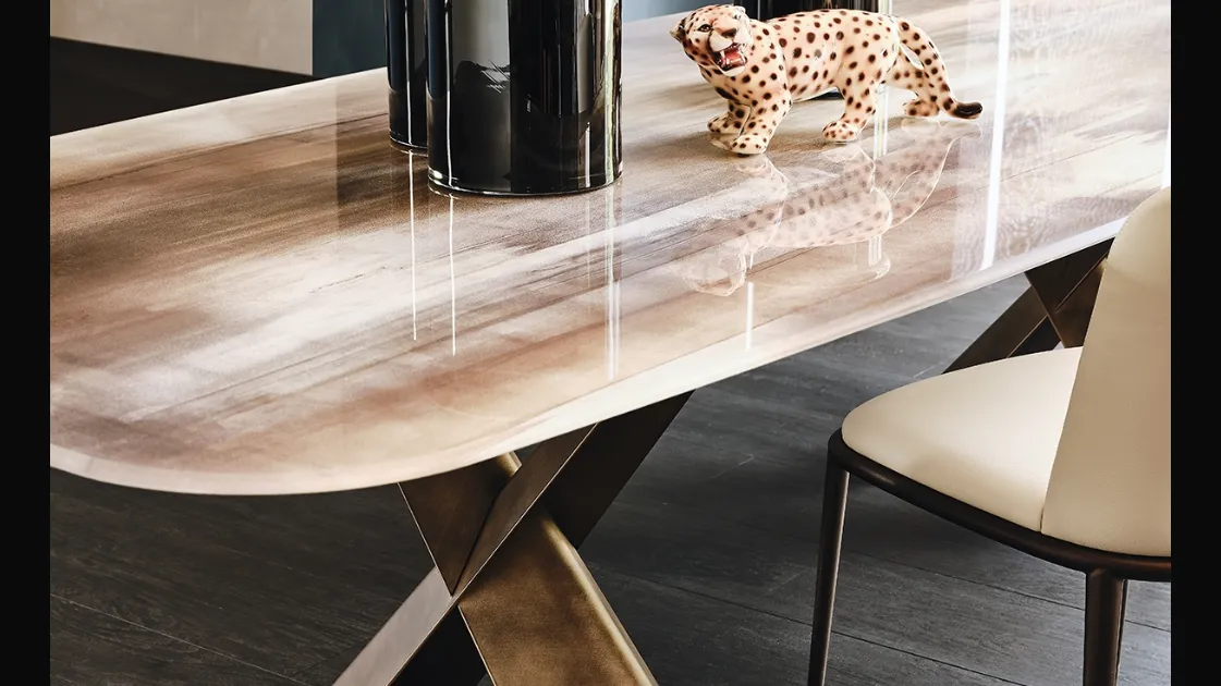 Tavolo con piano di vetro con stampa artistica Mad Max Crystalart di Cattelan Italia