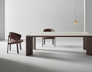 Tavolo Oshi in ceramica e legno di Bonaldo