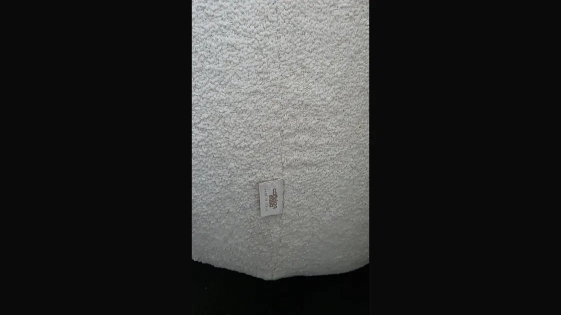 Divano modello Craig di Cattelan Italia