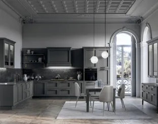 Cucina Classica angolare in laccato opaco Grigio e top in laminam Nero Greco Meg di Arredo3