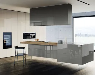 Cucina Design 36e8 Isola in vetro laccato Grigio lucido con piano in legno di Rovere centenario di Lago
