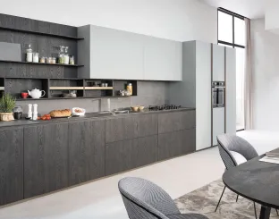 Cucina Design lineare in rovere Vulcano e laccato opaco Segni 02 di Zampieri Cucine