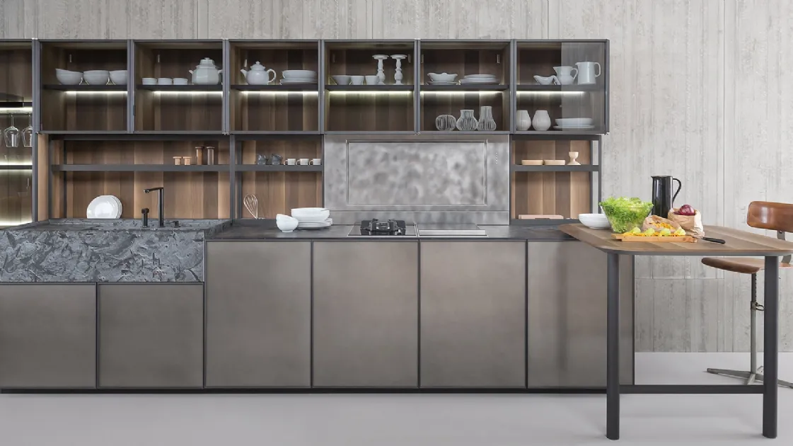 Cucina Design con penisola XP 03 in vetro acidato di Zampieri Cucine