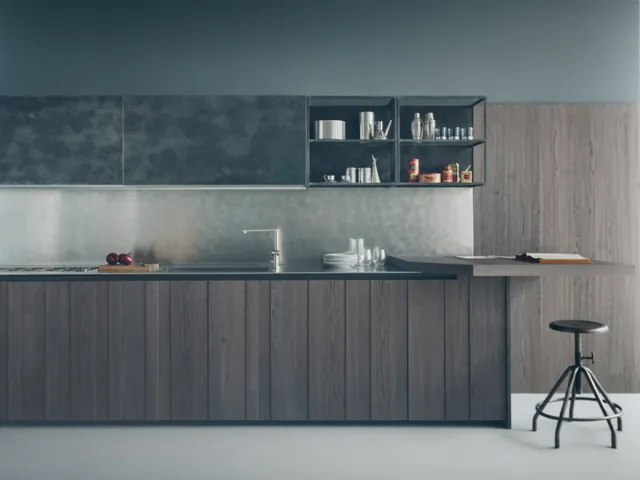 Cucina Design con penisola Fifty 03 in rovere e finitura Metal di Zampieri Cucine