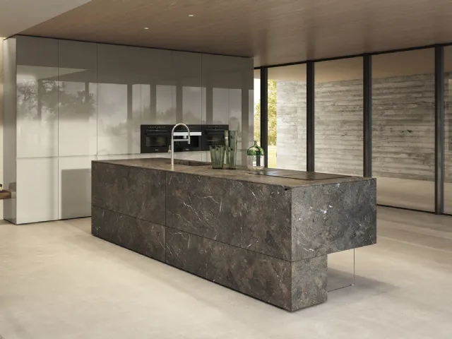 Cucina Design Air in legno con penisola in Marble XGlass Marquina di Lago