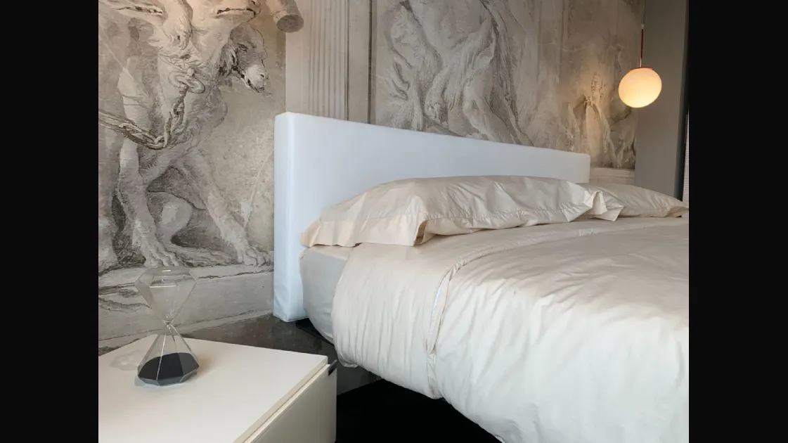Letto Lago modello Fluttua con Testata Ecopelle