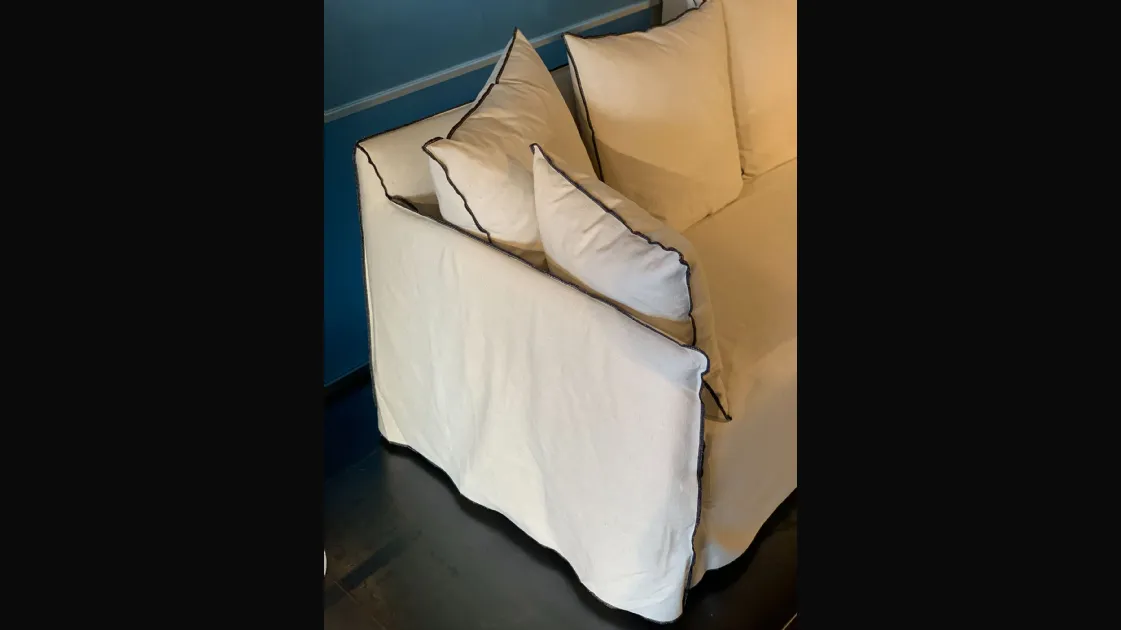 Divano Gervasoni modello Ghost 12 