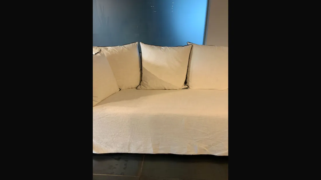 Divano Gervasoni modello Ghost 12 