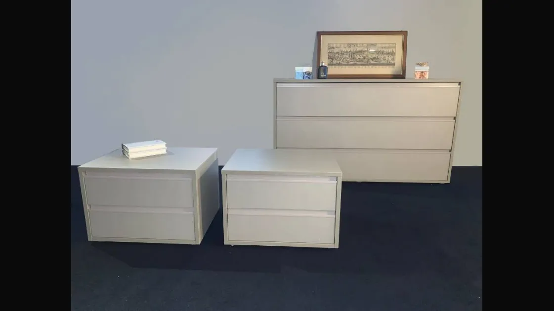 Gruppo comodini e comò modello Filo di Orme