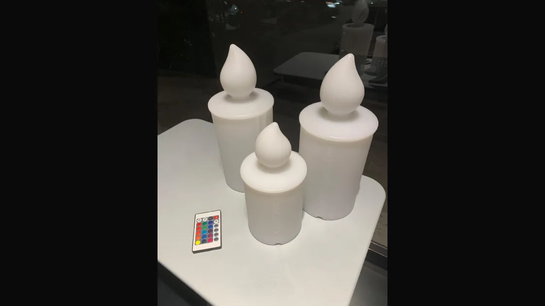 Lampada da tavolo modello Fiamma di Slide