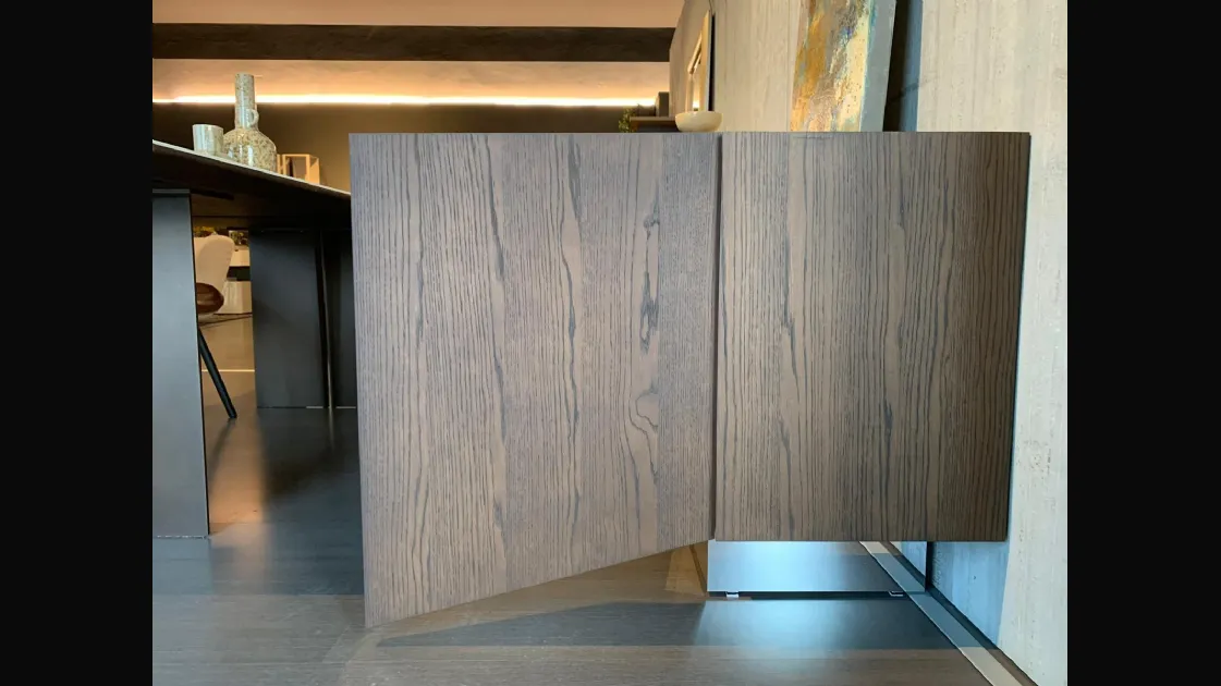 Madia Devina Nais modello Cleo