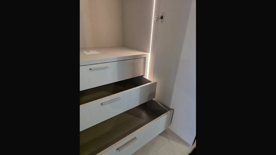 Armadio battente modello Manlò