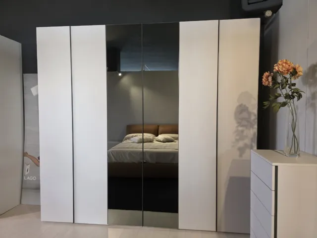 Armadio battente modello Manlò