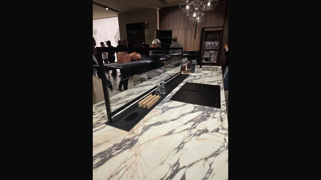 FUORI SALONE NEGOZI ARREDO TRE E PIANCA