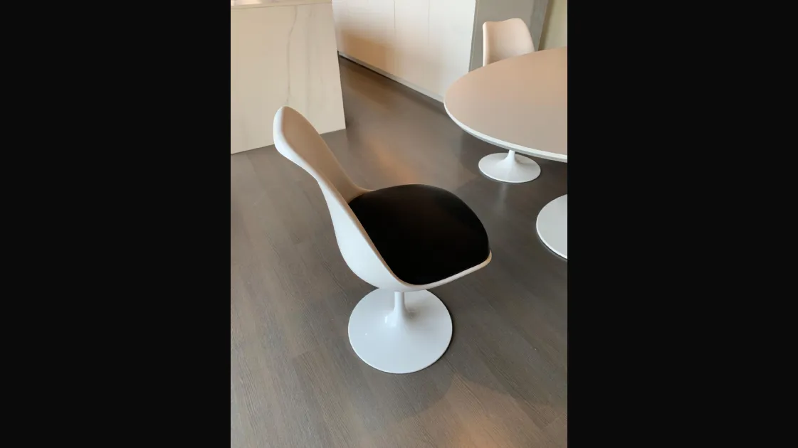 Sedia Tulip di Alivar 