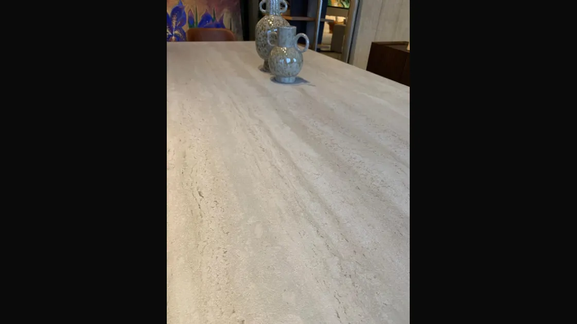 Tavolo Morphis Ceramics di Devina Nais