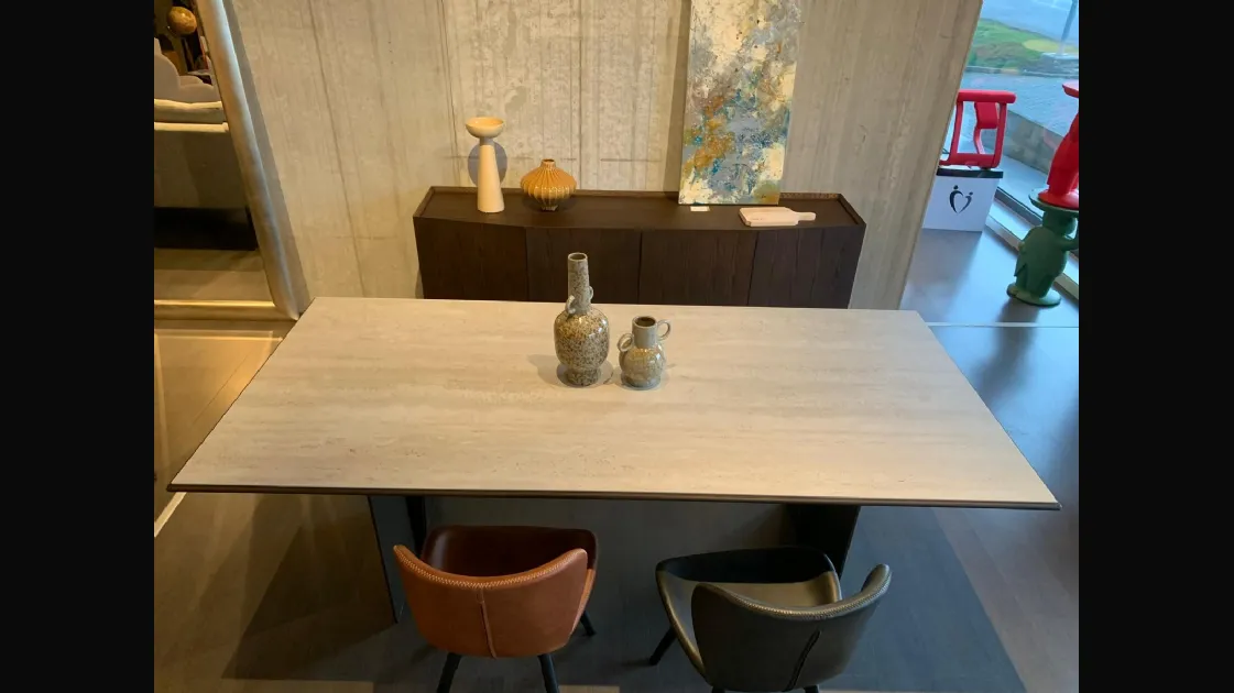 Tavolo Morphis Ceramics di Devina Nais