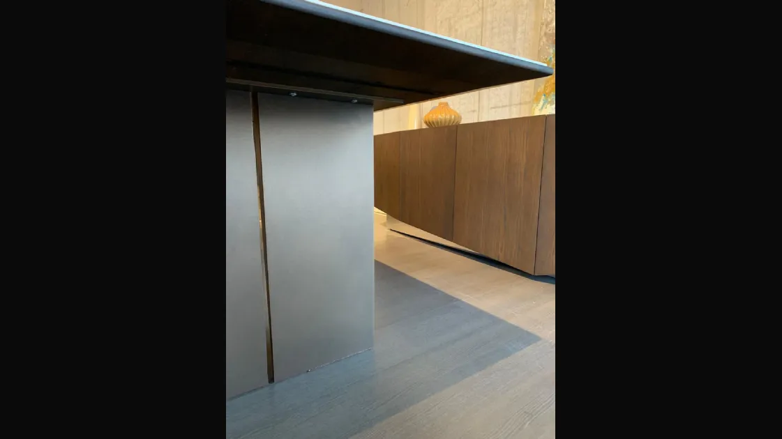 Tavolo Morphis Ceramics di Devina Nais