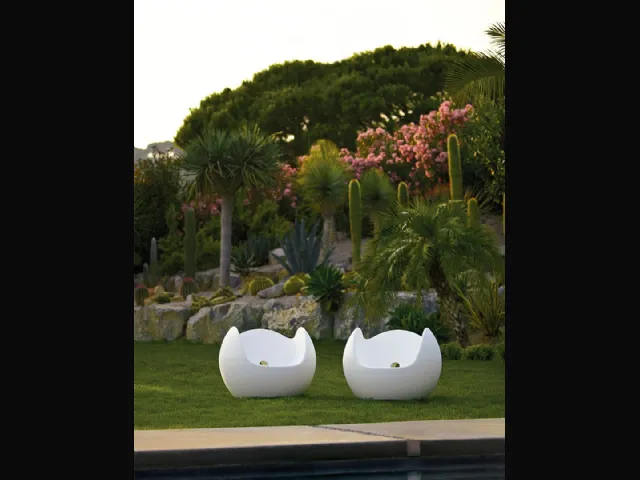 Poltroncina a dondolo in polietilene Blos di Slide
