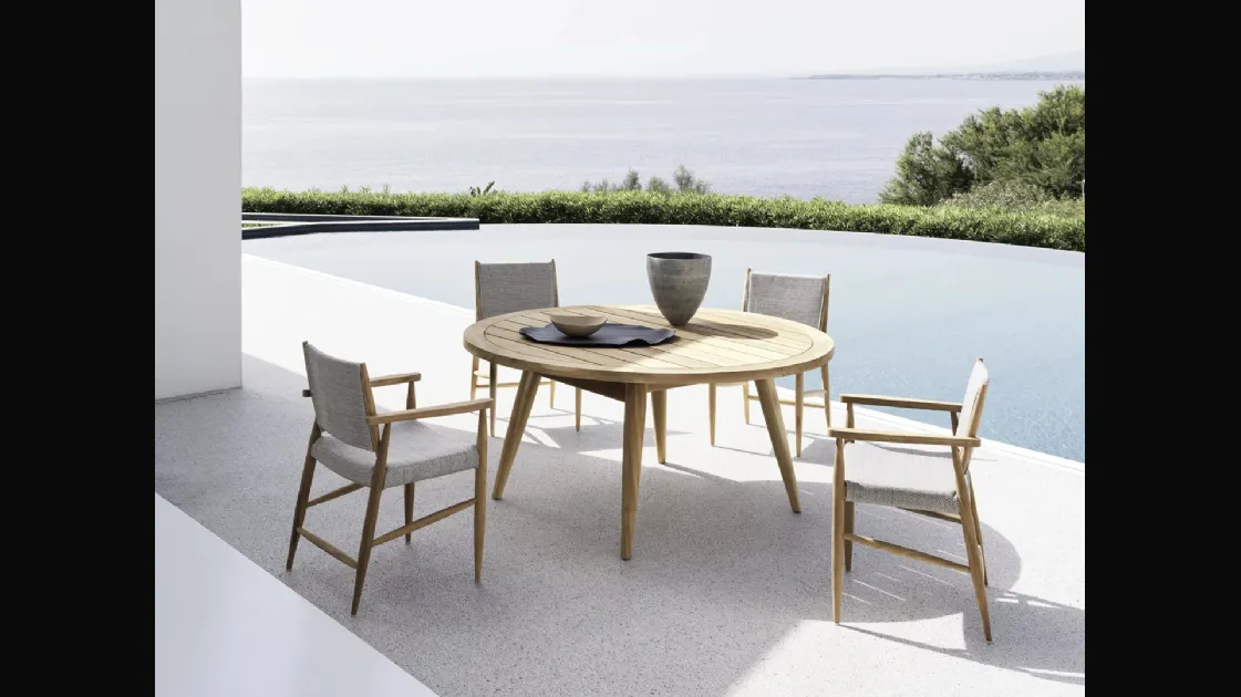 Tavolo rotondo Eidos in teak di Gervasoni