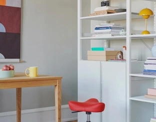 Sgabello per home office ad altezza regolabile Move Compact di Varier