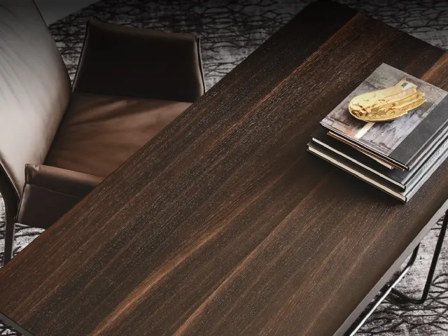 Scrivania da Ufficio in legno con struttura in acciaio Wolf Wood di Cattelan Italia